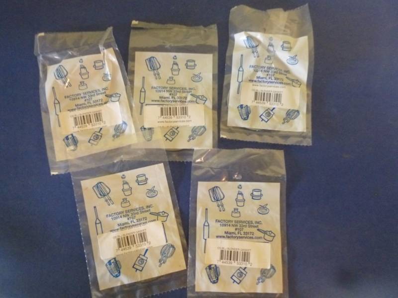 lot 309 image: New Oster Blender Gaskets