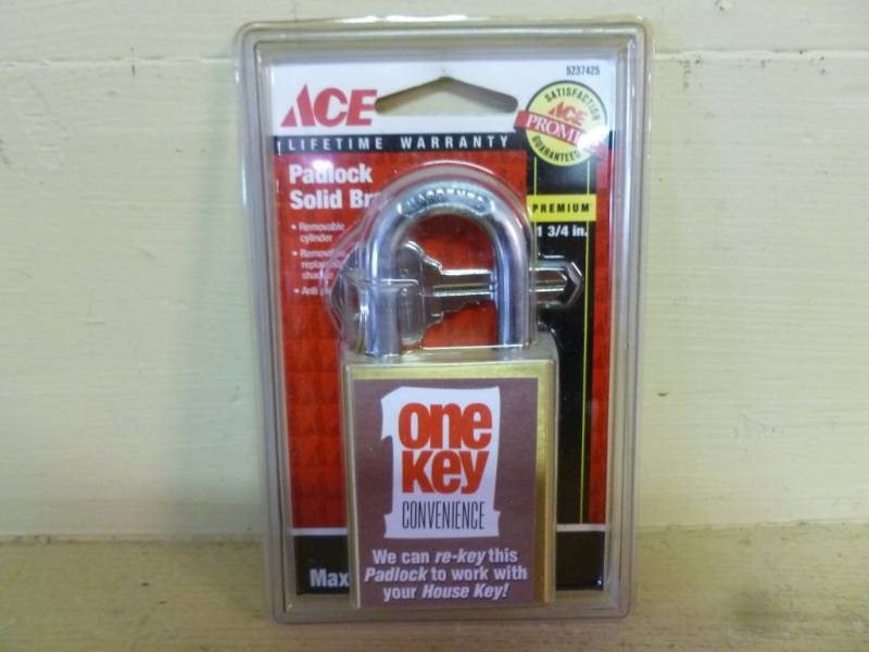 lot 337 image: New Padlock