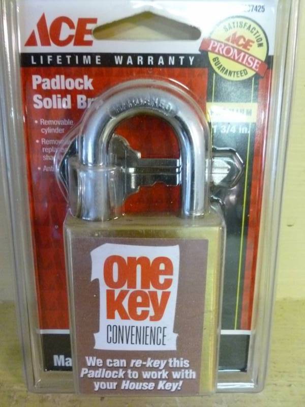 lot 338 image: New Padlock