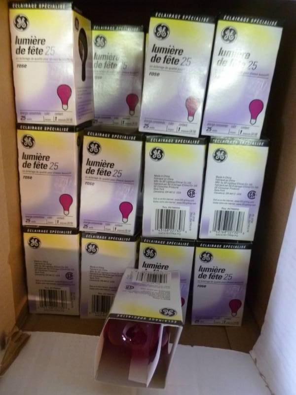 lot 363 image: New Party Light Bulbs