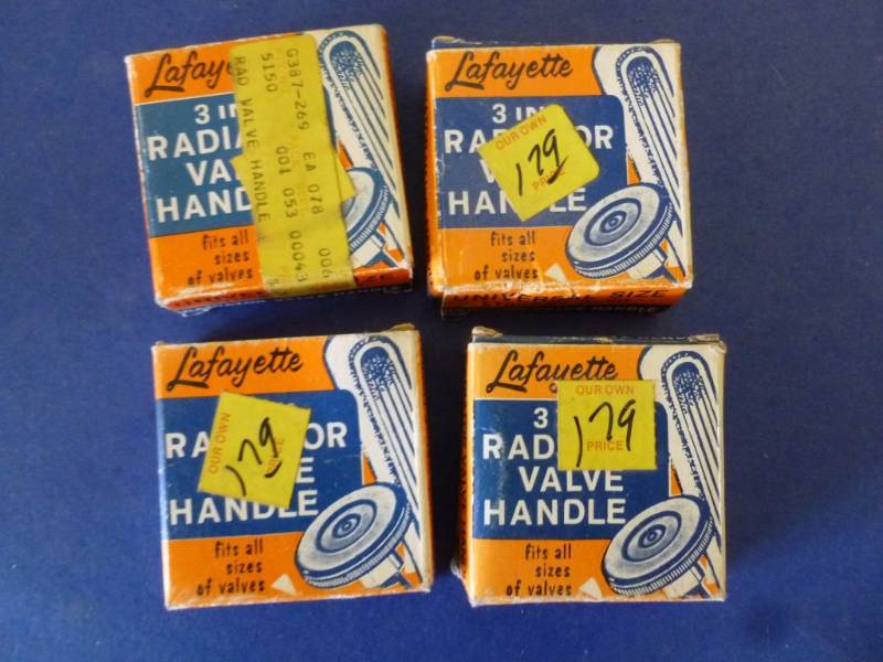 lot 423 image: New Radiator Valve Handles