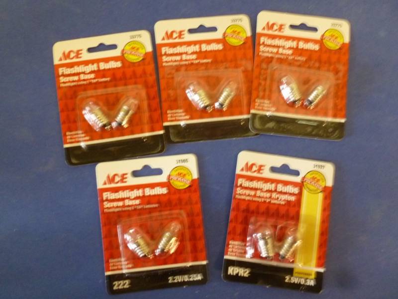 lot 454 image: New Flashlight Bulbs