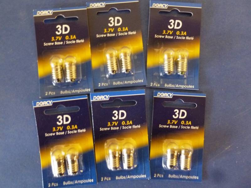 lot 464 image: New Flashlight Bulbs