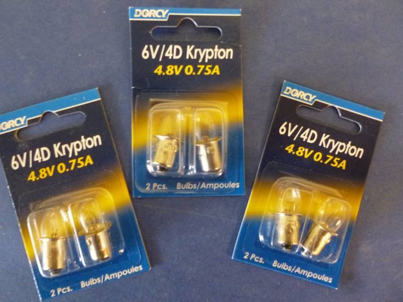 lot 470 image: New Flashlight Bulbs