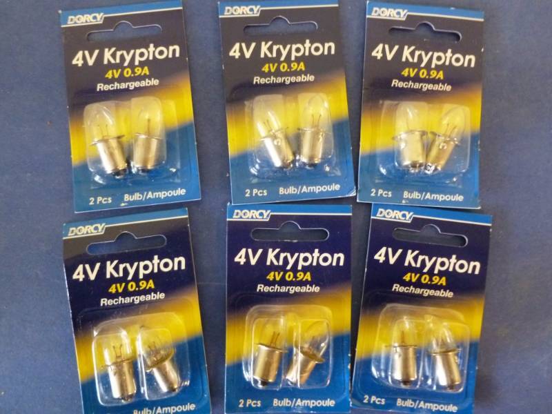 lot 473 image: New Flashlight Bulbs