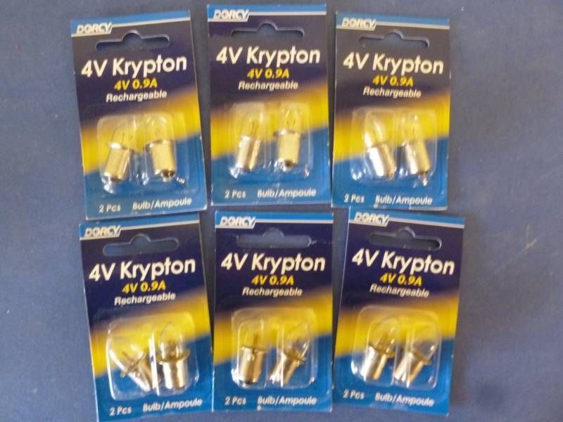 lot 474 image: New Flashlight Bulbs