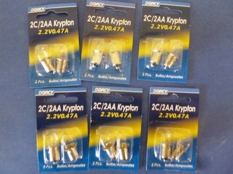 lot 476 image: New Flashlight Bulbs