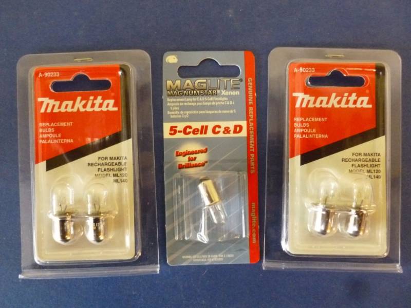 lot 477 image: New Flashlight Bulbs