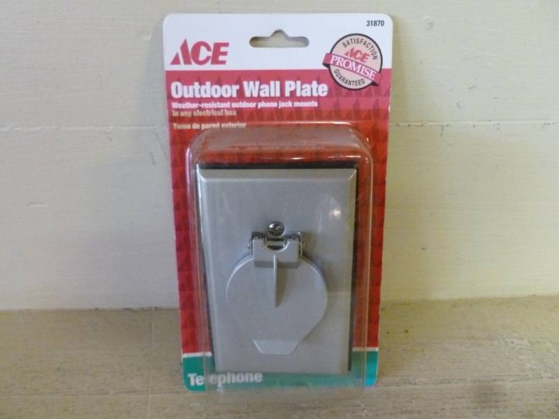 lot 486 image: New Outdoor Wall Plate