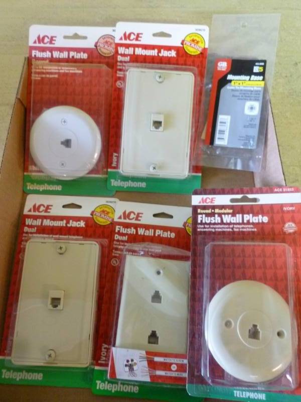 lot 509 image: New Telephone Related Items