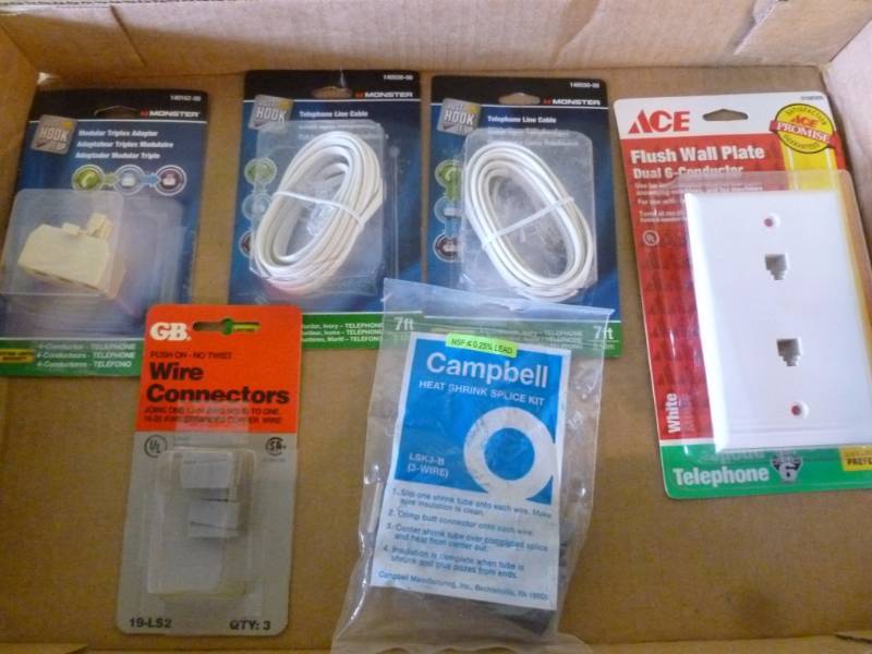 lot 515 image: New Telephone Related Items