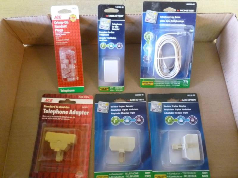 lot 521 image: New Telephone Related Items