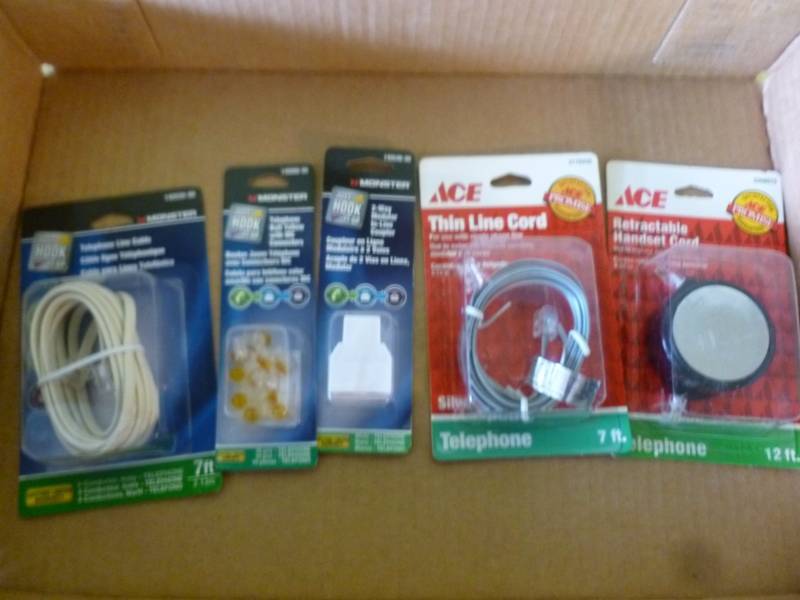 lot 522 image: New Telephone Related Items