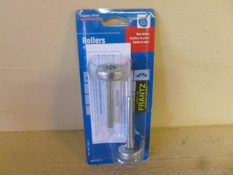 lot 586 image: New Garage Door Items