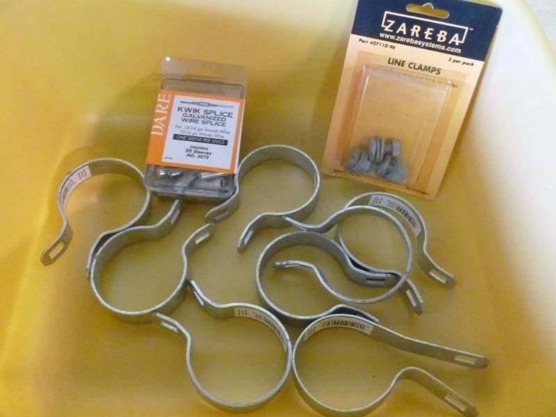 lot 614 image: New Chain Link Fence Parts