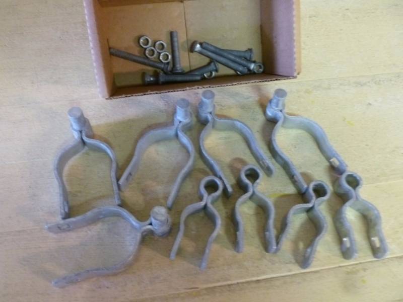 lot 620 image: New Chain Link Fence Parts