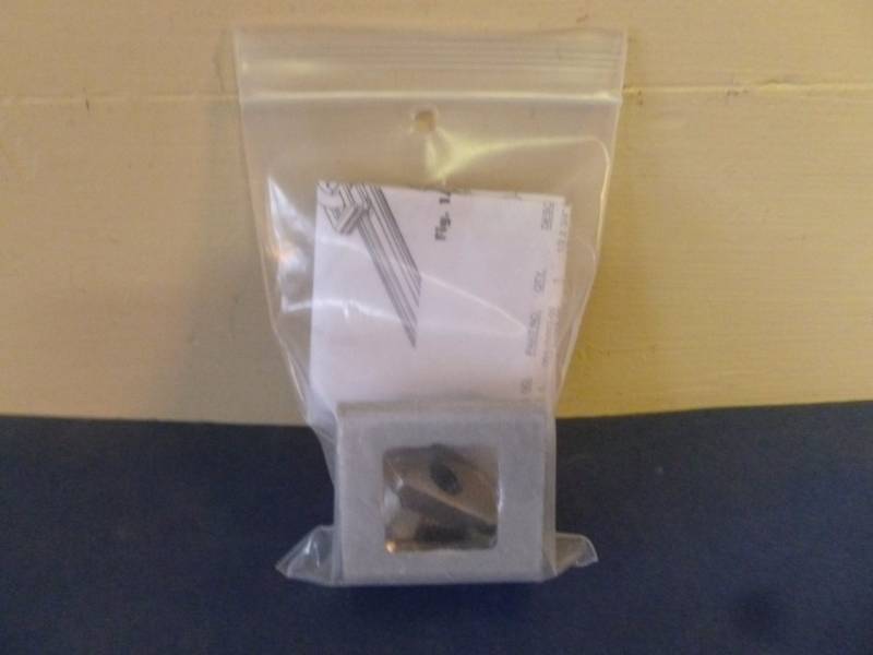 lot 634 image: New Aluminum Quick Loop Trailer Hookup Part