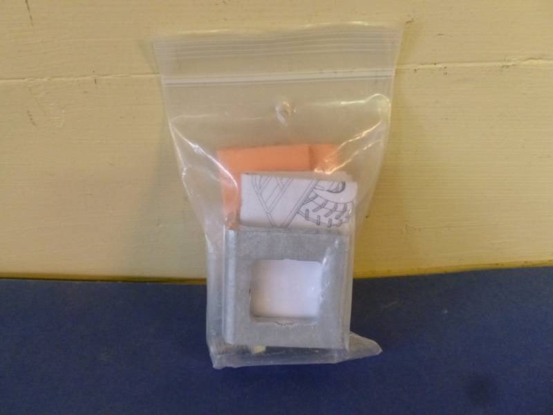 lot 636 image: New Aluminum Quick Loop Trailer Hookup Part