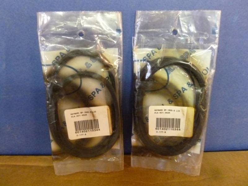 lot 812 image: New Pump Item