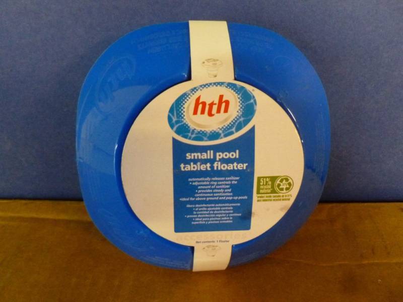 lot 816 image: New Pool Item