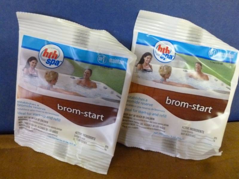 lot 819 image: New Pool Item