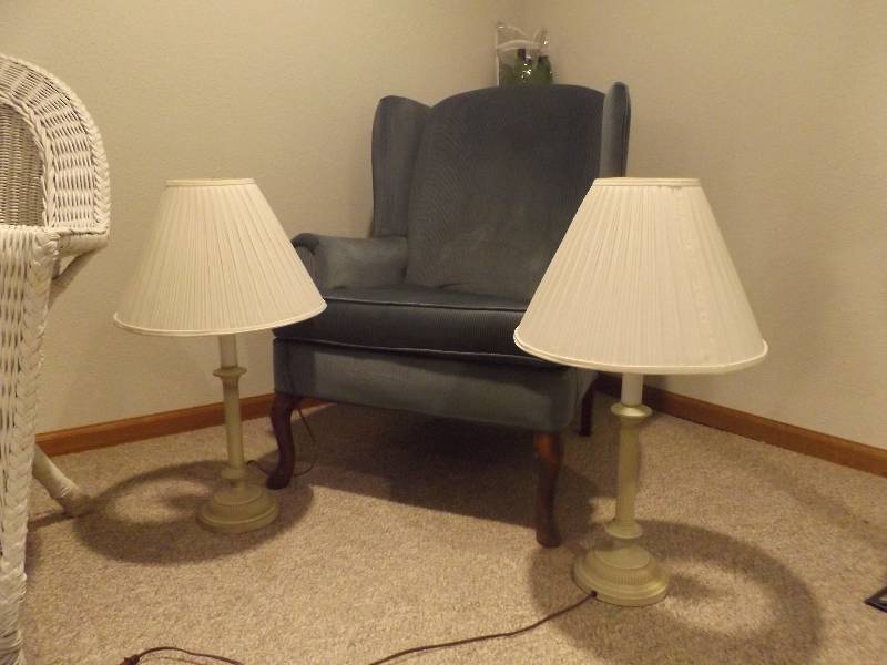 Wing back chair
