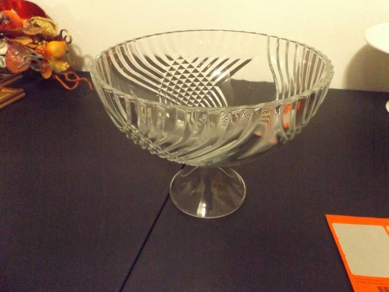 Pedistal Bowl