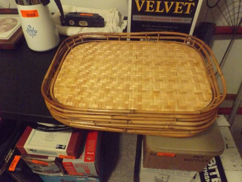 Bamboo serving trays