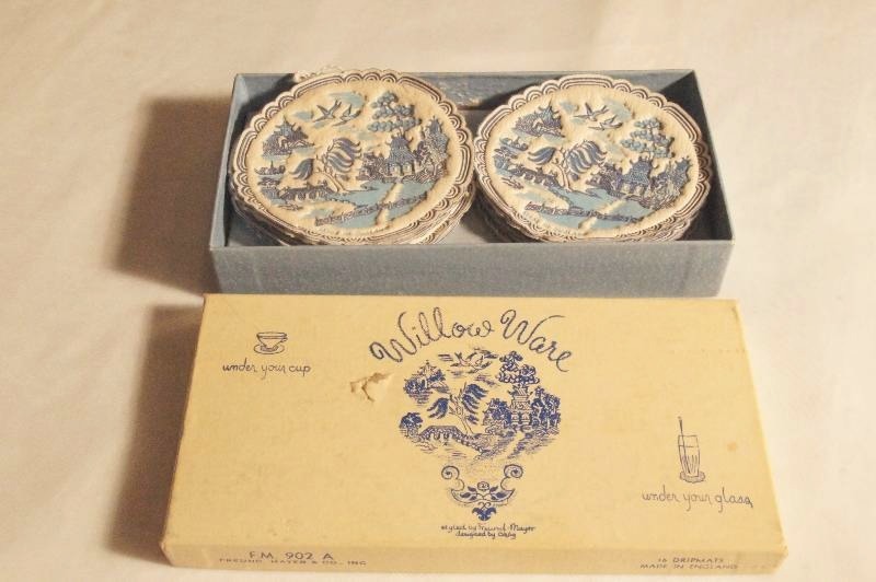 lot 404 image: Blue Willow paper coasters