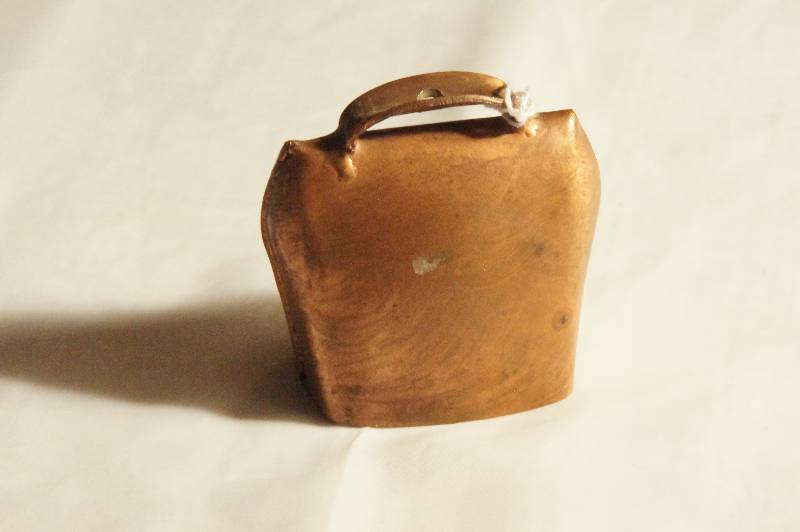 lot 415 image: Brass Cow Bell. Approx. 3x3 W