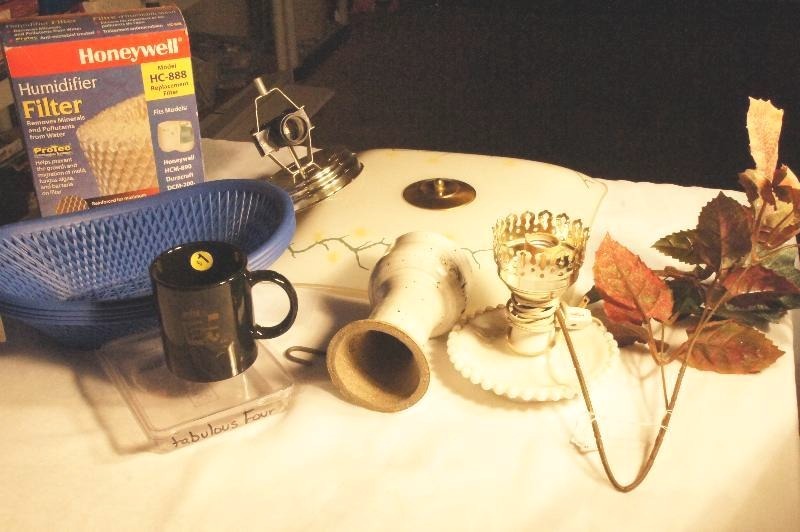 lot 417 image: Light fixture, set of 4 lunch baskets, Baystock mug, humidifier filter.