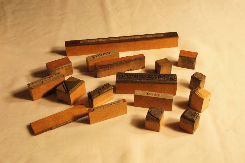 lot 426 image: Lot of Vintage Printers Press Blocks