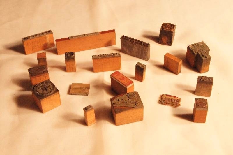 lot 428 image: Lot of Vintage Printers Press Blocks