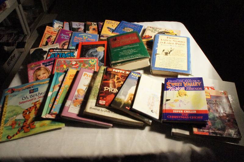 lot 434 image: Lot of Books