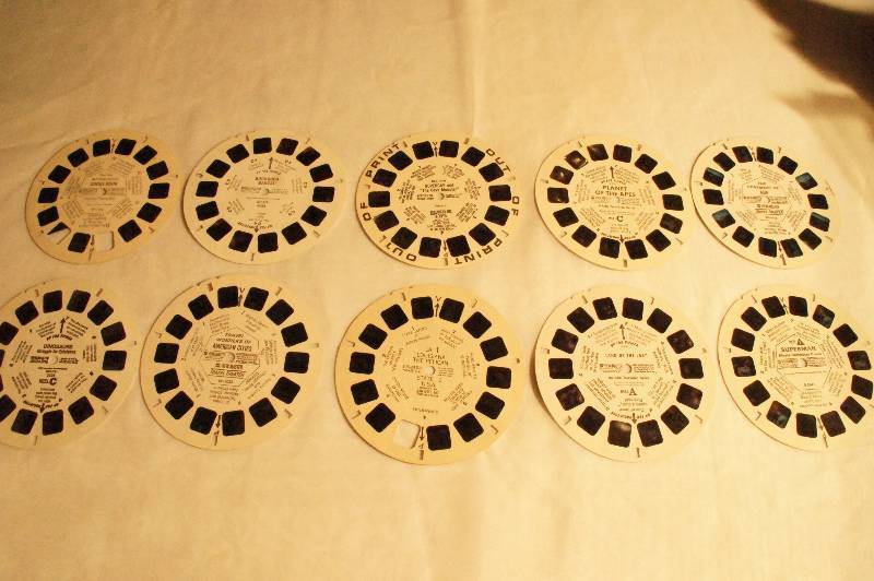 lot 500 image: Vintage View Master Slides