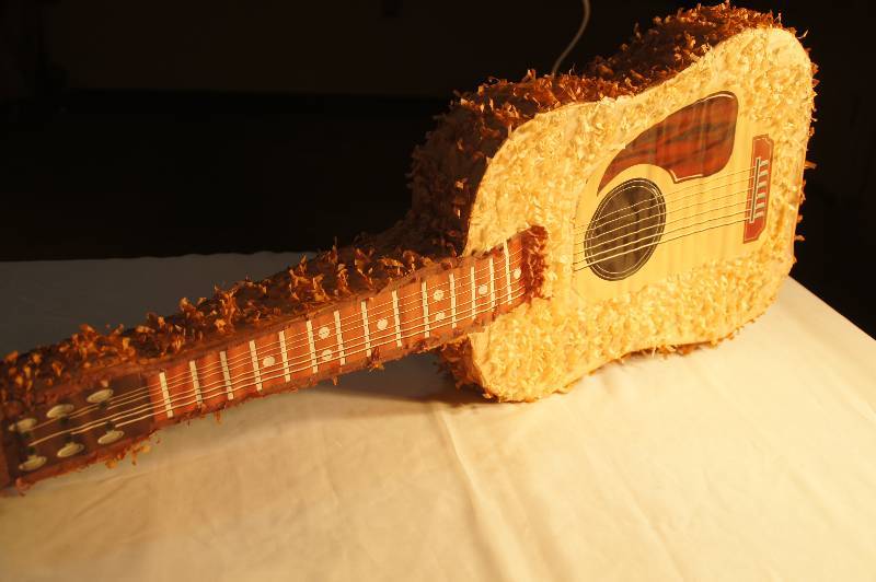 lot 534 image: Guitar Pinata