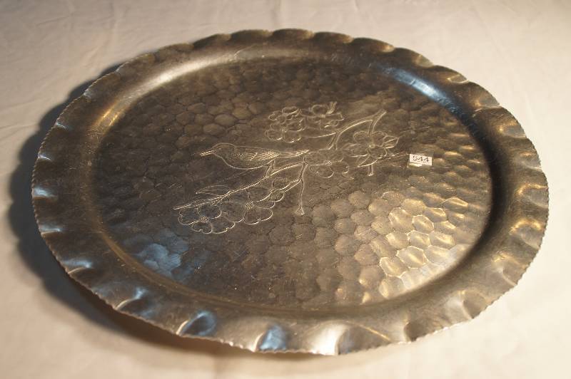 lot 544 image: 1950s Vintage Hand Hammered Aluminum Very Very Large Round Serving Tray with Bird Approx 17