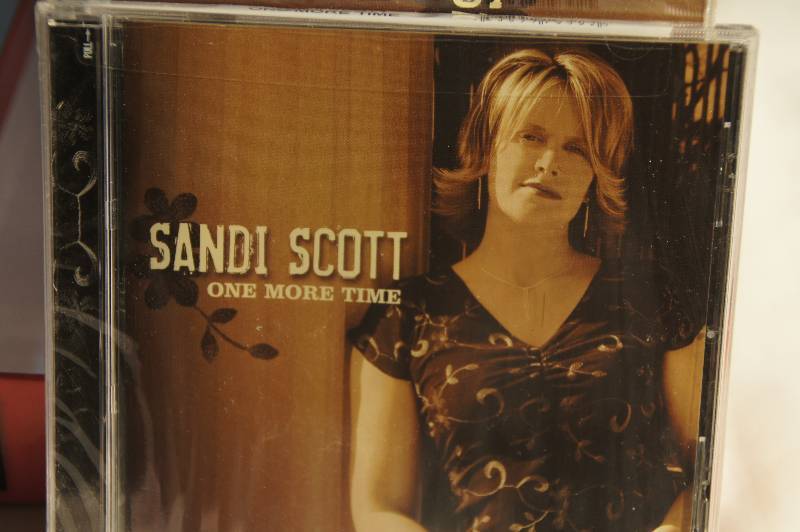 lot 546 image: Collection of 25 Sandi Scott CDs Great for selling at flea markets
