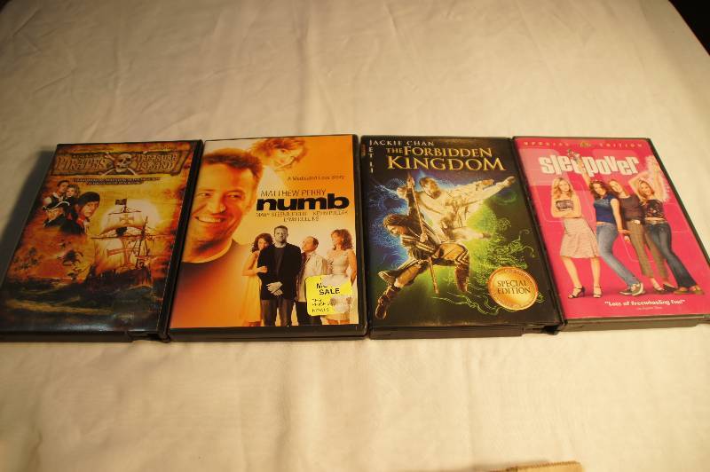lot 552 image: Lot of DVDs