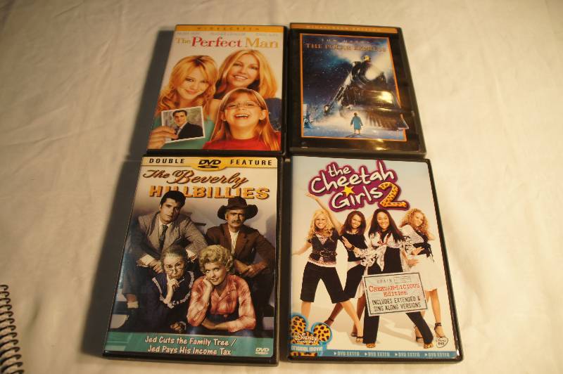 lot 555 image: Lot of DVDs