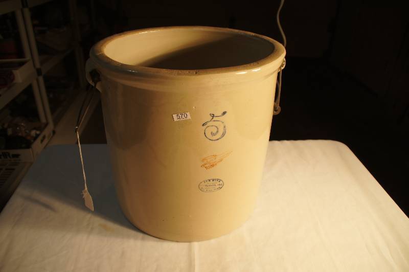 lot 570 image: 5 Gallon Red Wing Crock