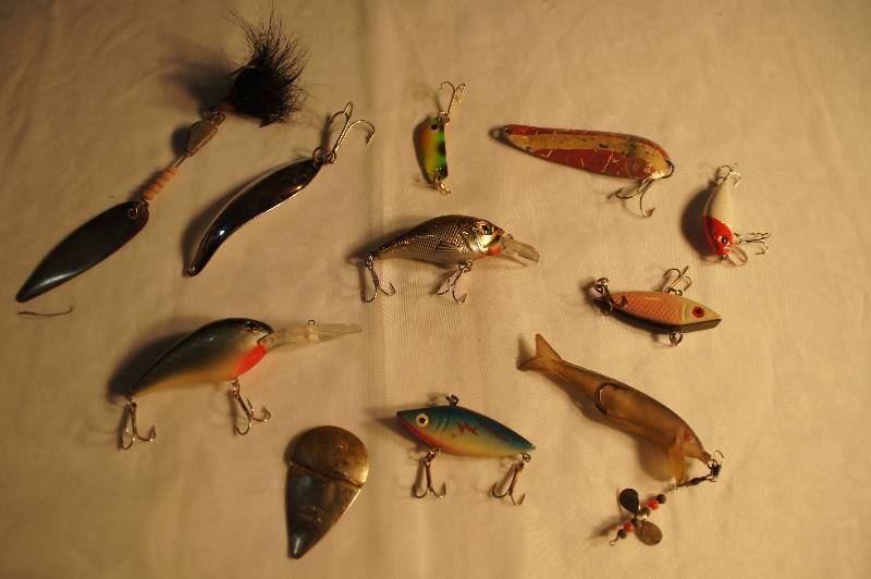 lot 573 image: Lot of 10 Fishing Lures