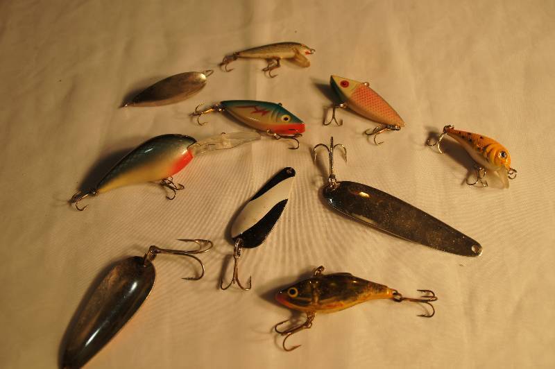 lot 574 image: Lot of 10 Fishing Lures