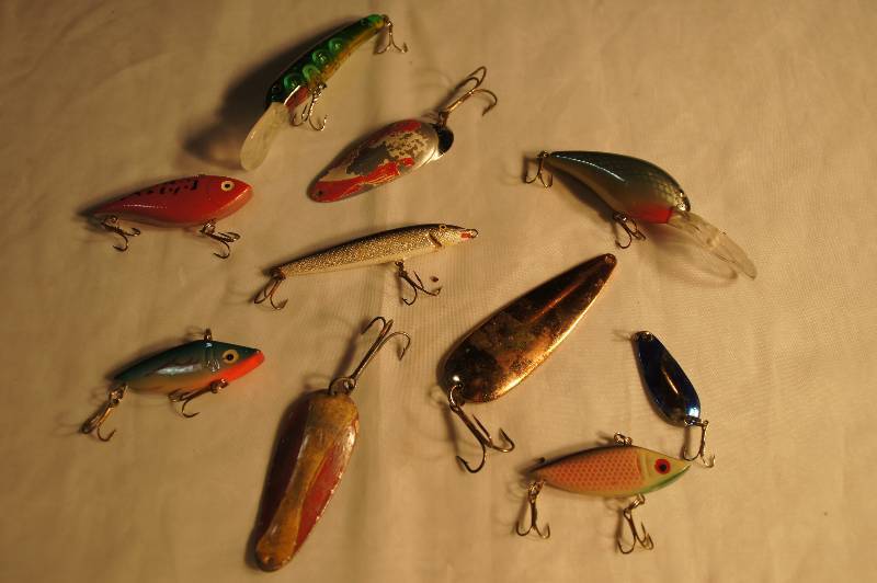 lot 575 image: Lot of 10 Fishing Lures