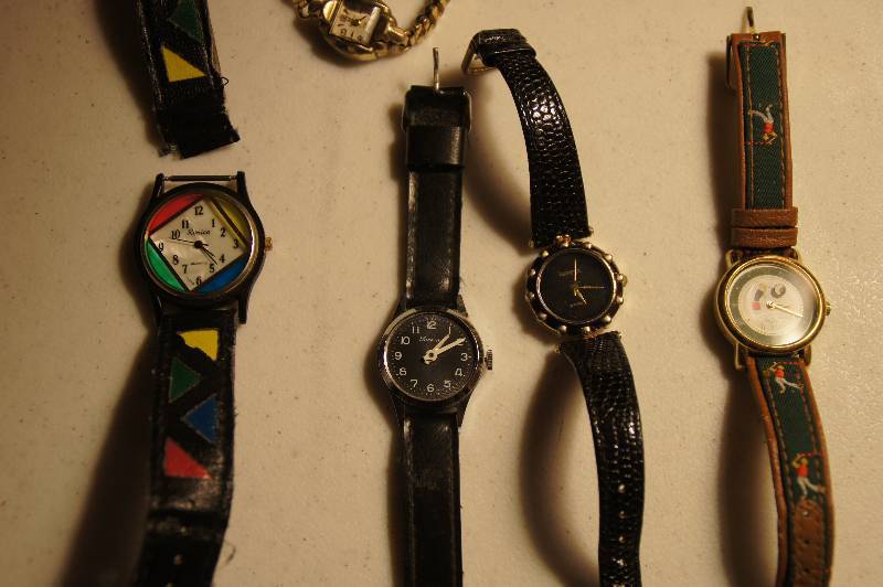 lot 449 image: Lot of 5 watches, 1 Ronica, 1 Quartz,  1 Helbros, 1 Gamma Quartz, 1 Luce n