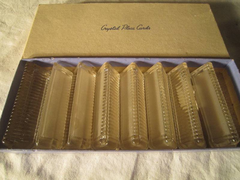 lot 596 image: 8 Vintage Glass Placecard Stands