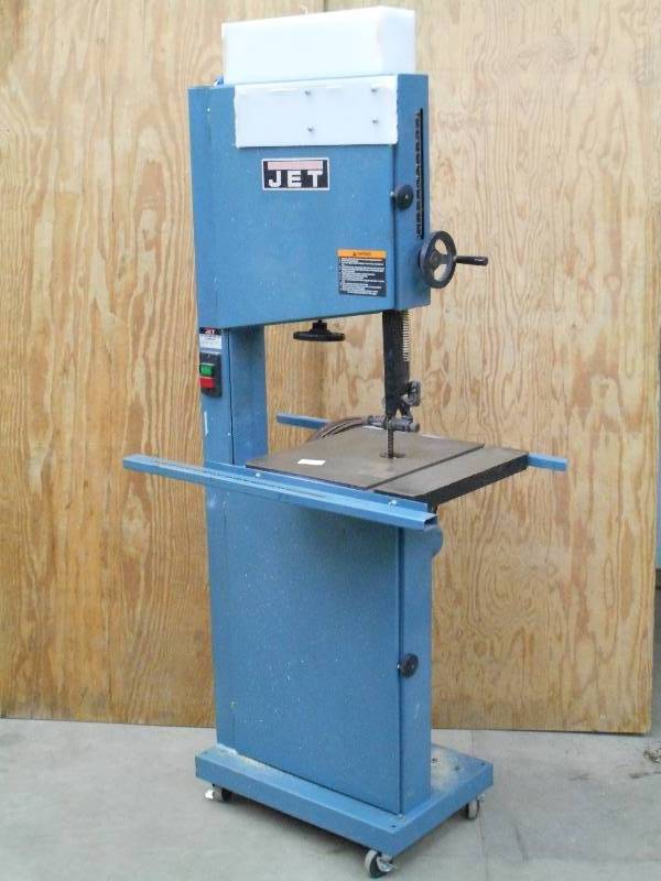 lot 5 image: Jet 18 Woodworking Bandsaw