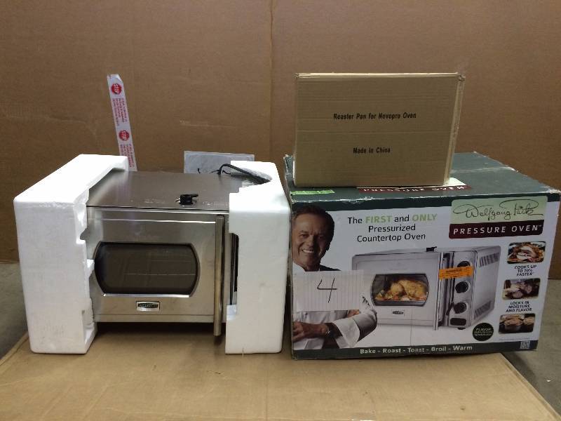 lot 4 image: Wolfgang Puck Preassure Oven New