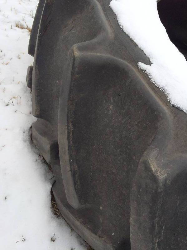 18x4x42 Tractor Tire with 2 Tubes