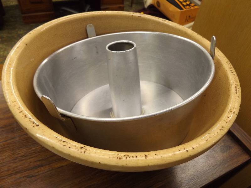 Mixing Bowl and Cake Pan
